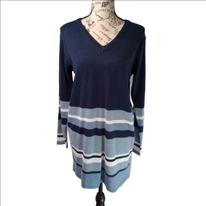 Evelyn Taylor blue & white colorblock v-neckline long sweater size medium